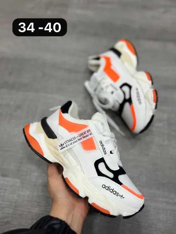 Zapatillas Adidas Corazon - Vista 3